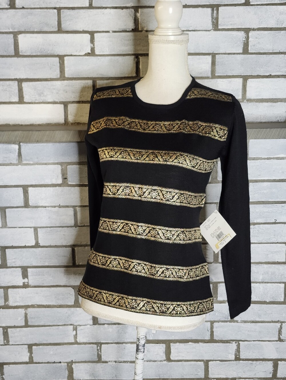 • NWT Vintage Theomiles Women's Long Sleeve Knit Sweater Pullover Petite Size P